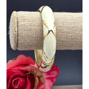 Stylish Cream Enamel & Gold Tone Hinged Bangle Bracelet Criss Cross Design MINT